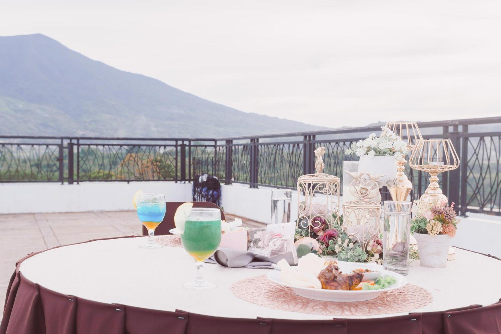 Fahira Hotel Syariah Bukittinggi Exteriér fotografie