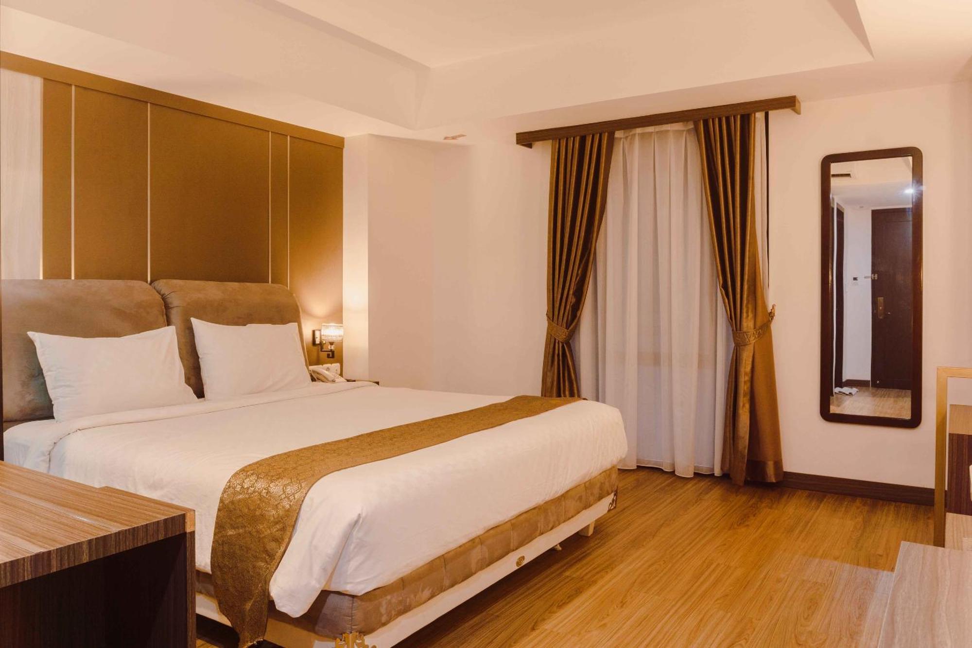 Fahira Hotel Syariah Bukittinggi Exteriér fotografie